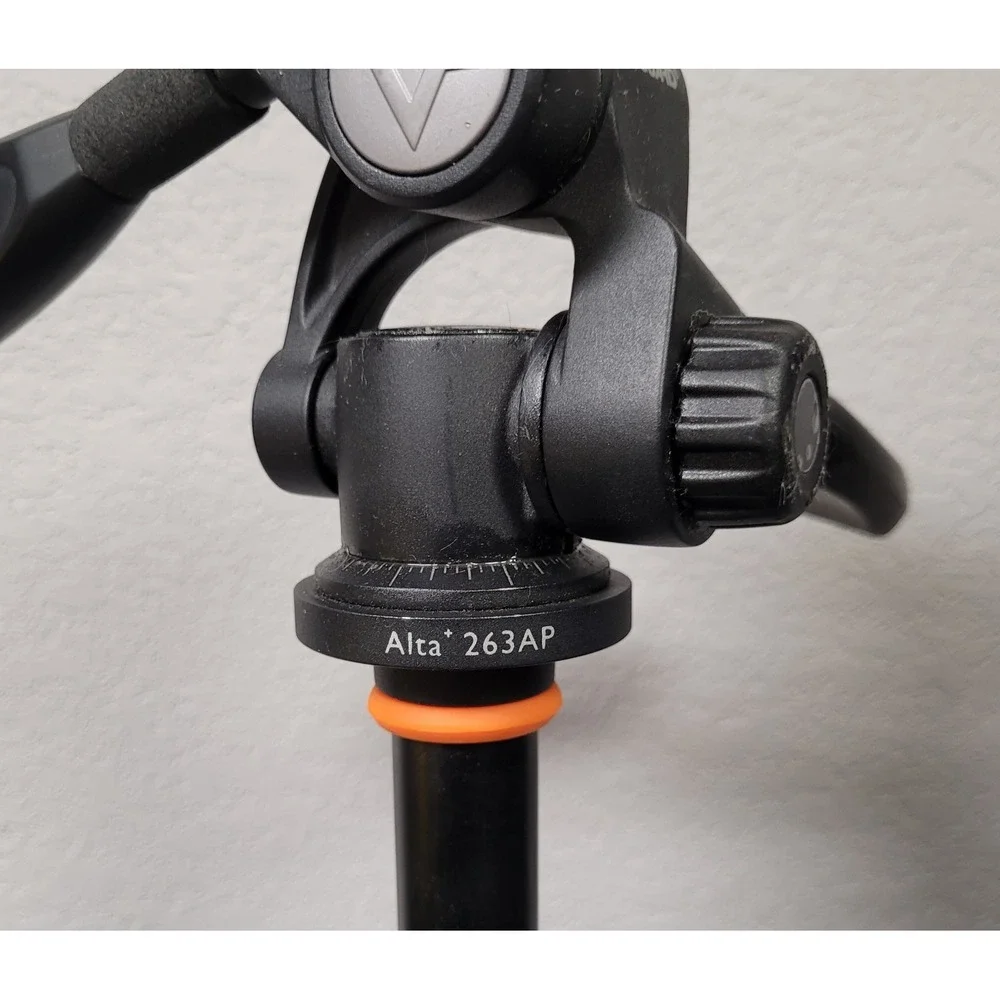 Vanguard Alta Pro 263AP Aluminum-Alloy Tripod Kit